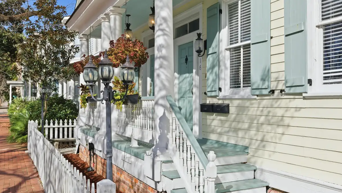 The Wilder House - Historic Savannah Rental Exterior near Forsyth Park