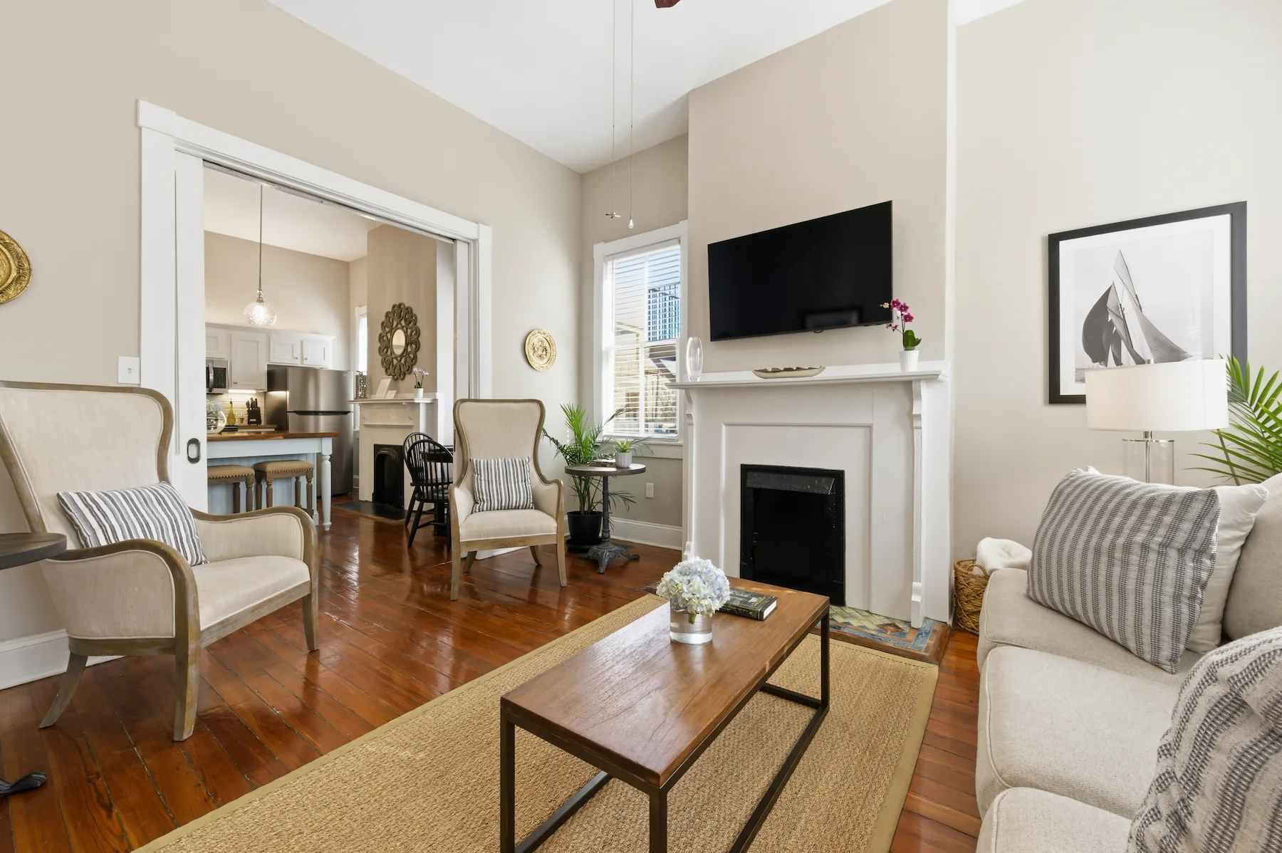 Historic Savannah living room in our Forsyth Park vacation rental